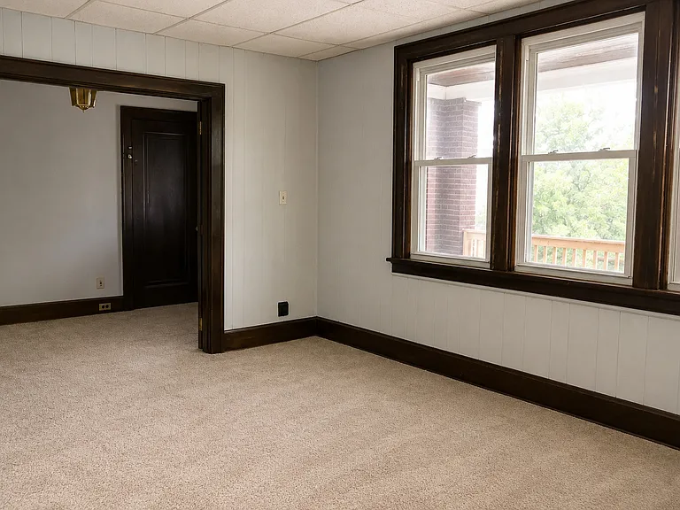 219 E 26th St #2 — Photo 5
