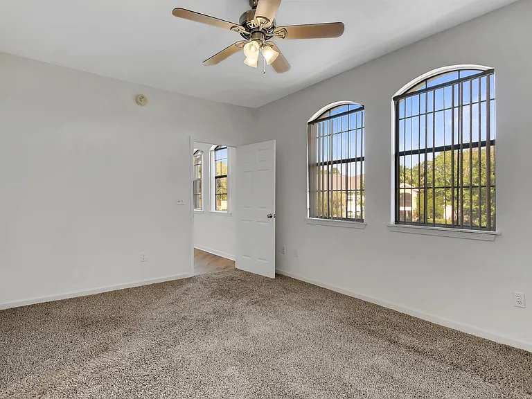 2231 Vista Cove Rd — Photo 29