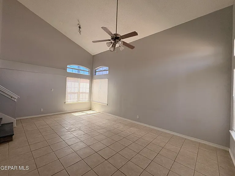 11213 William McCool St — Photo 2
