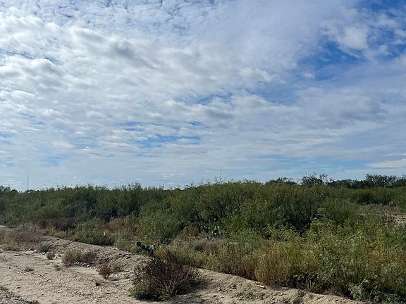 3rd image of 131 CAMINO REAL ROAD