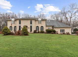 27 Waughaw Rd, Towaco, NJ 07082