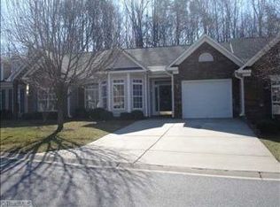 26 Wheelwright Ct, Greensboro, NC 27455