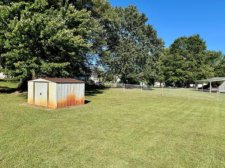 5609 Landrum Dr — Photo 21