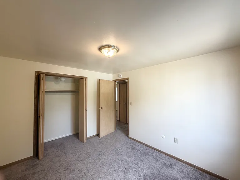 242 Noble Ave #105 — Photo 13