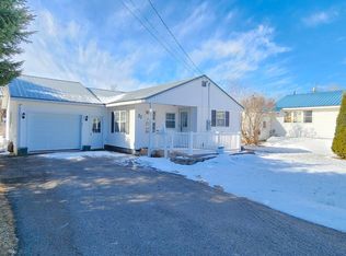 27 Lincoln St, Presque Isle, ME 04769