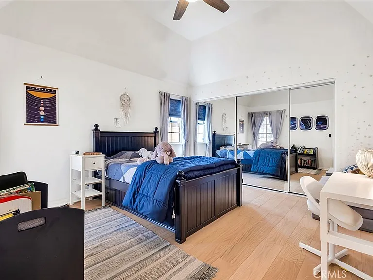 1021 Avenue D — Photo 39