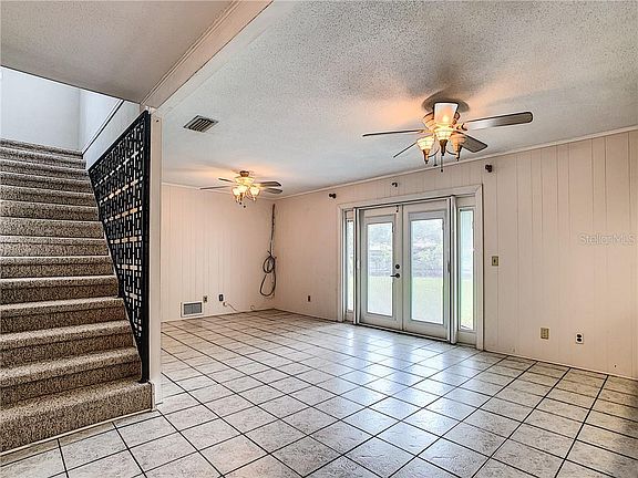 4th image of 28 Twin River Dr