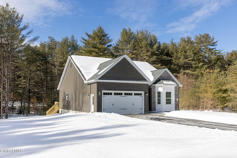 3rd image of 14 Hudson Heights Drive