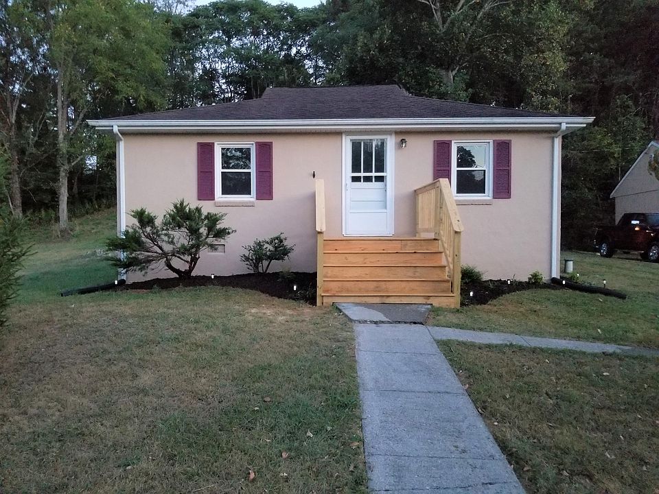 1st image of 371 Camelia Dr