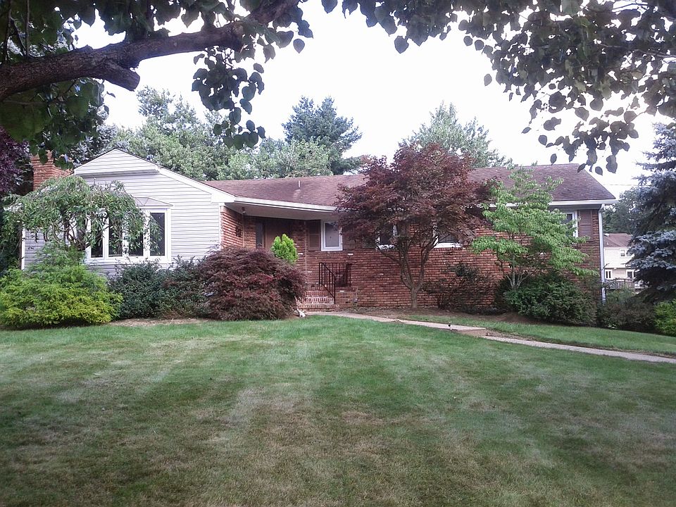 1st image of 93 N Hillside Ave