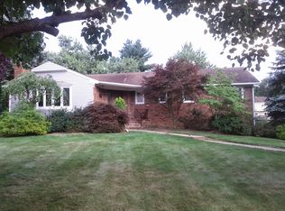 93 N Hillside Ave, Livingston, NJ 07039