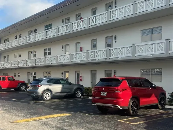 5171 W Oakland Park Blvd #203, Fort Lauderdale, FL 33313