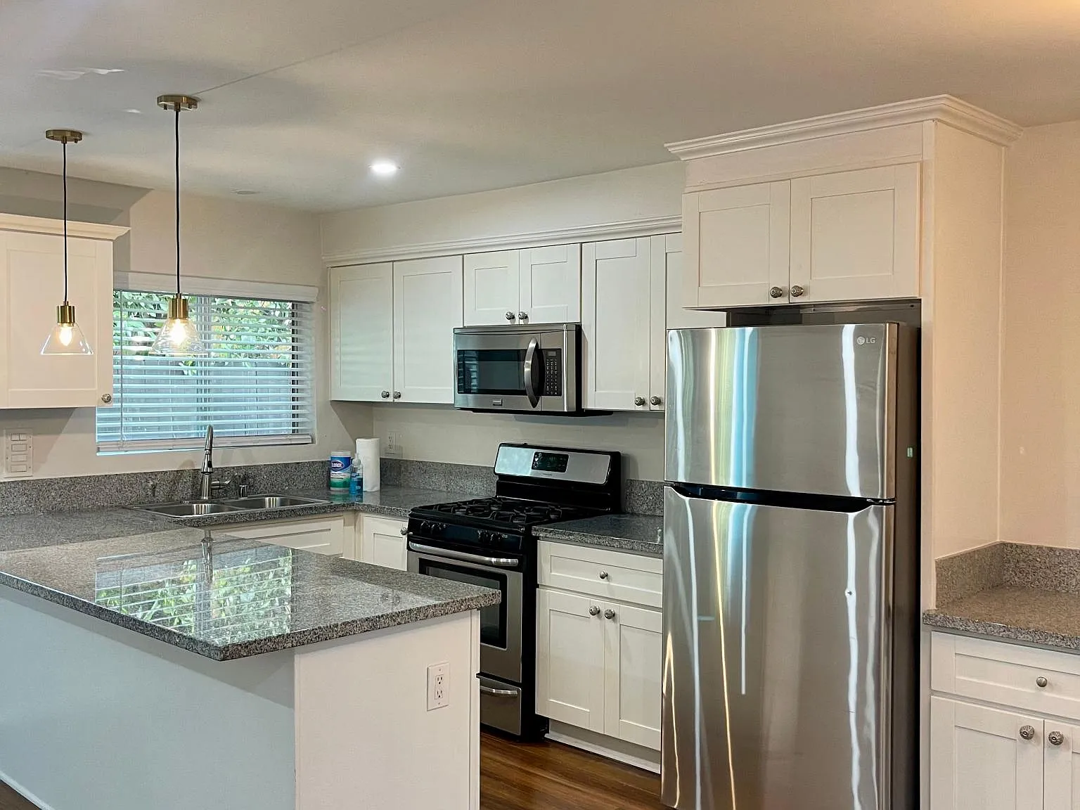 8961 Keith Ave — Photo 2
