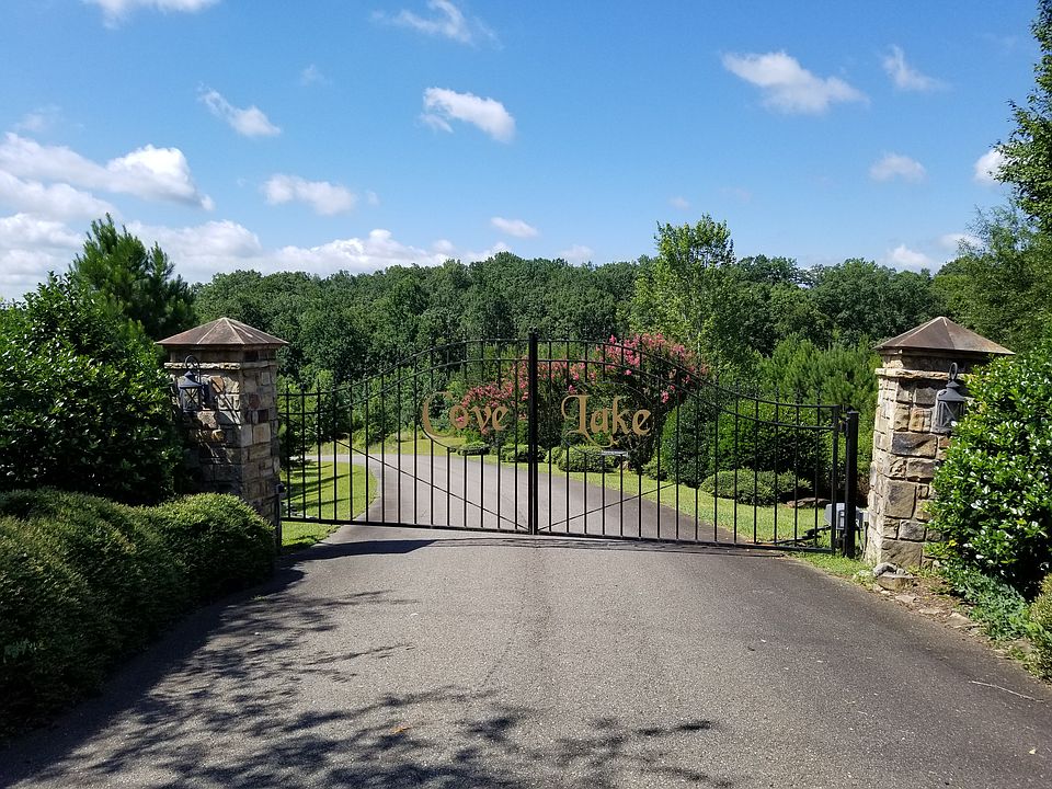 1st image of 351 Cove Lake Dr