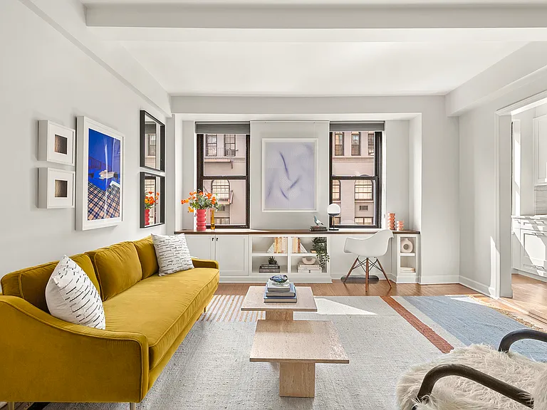 161 W 16th St #6E — Photo 1