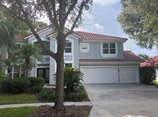 18110 Courtney Breeze Dr, Tampa, FL 33647