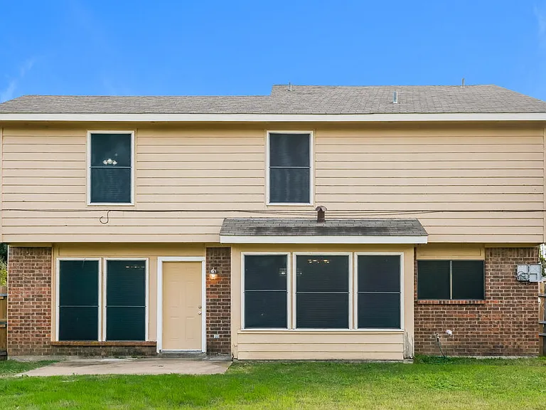 2305 Weyborn Dr — Photo 17