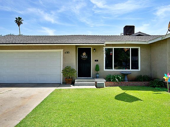 3rd image of 4654 E Orleans Ave
