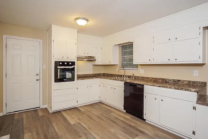 10007 Camille Dr SE — Photo 5