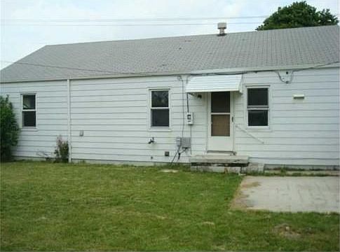 1st image of 377 Thomas St
