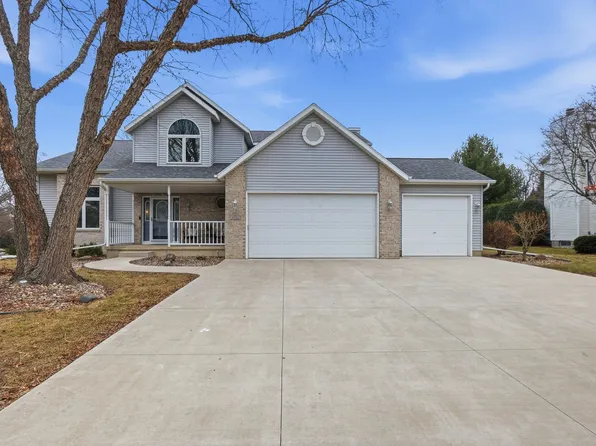 1197 Dolan Dr, Sun Prairie, WI 53590