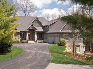 6387 Cliffwood Cir, Excelsior, MN 55331