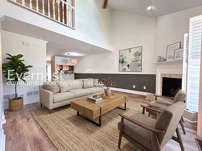 3 bed, 2.5 bath, 1652 sqft, $2,445 — Photo 2