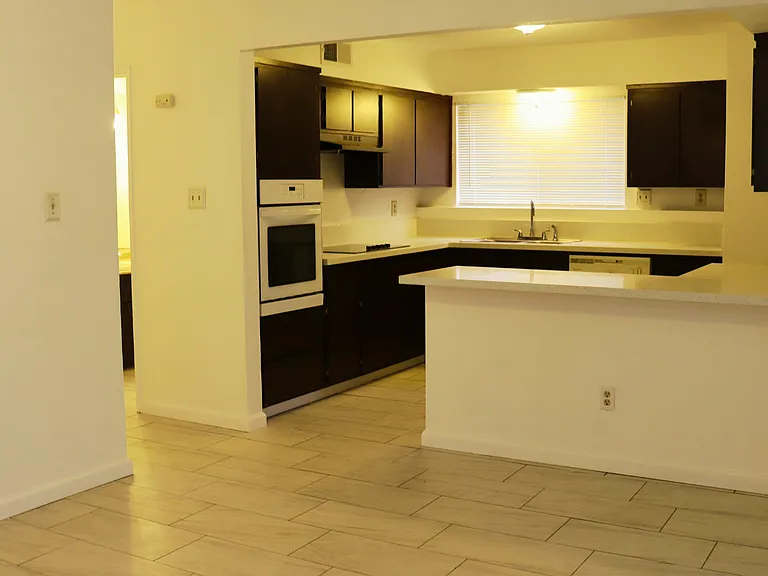 2616 Loch Ness Ct — Photo 6