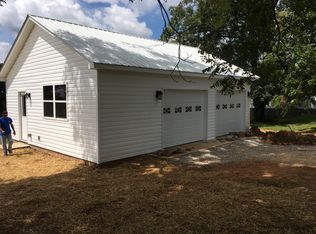 1815 Pickens St, Nelson, GA 30107