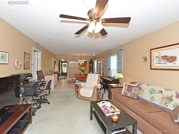 5th image of 91 SW South River Dr APT 102