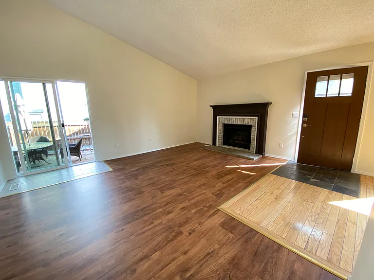 225 S Tyler Ave — Photo 4
