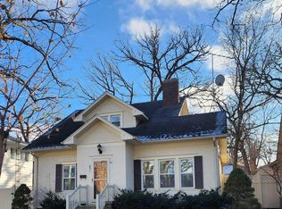 831 1st St NW, Mason City, IA 50401