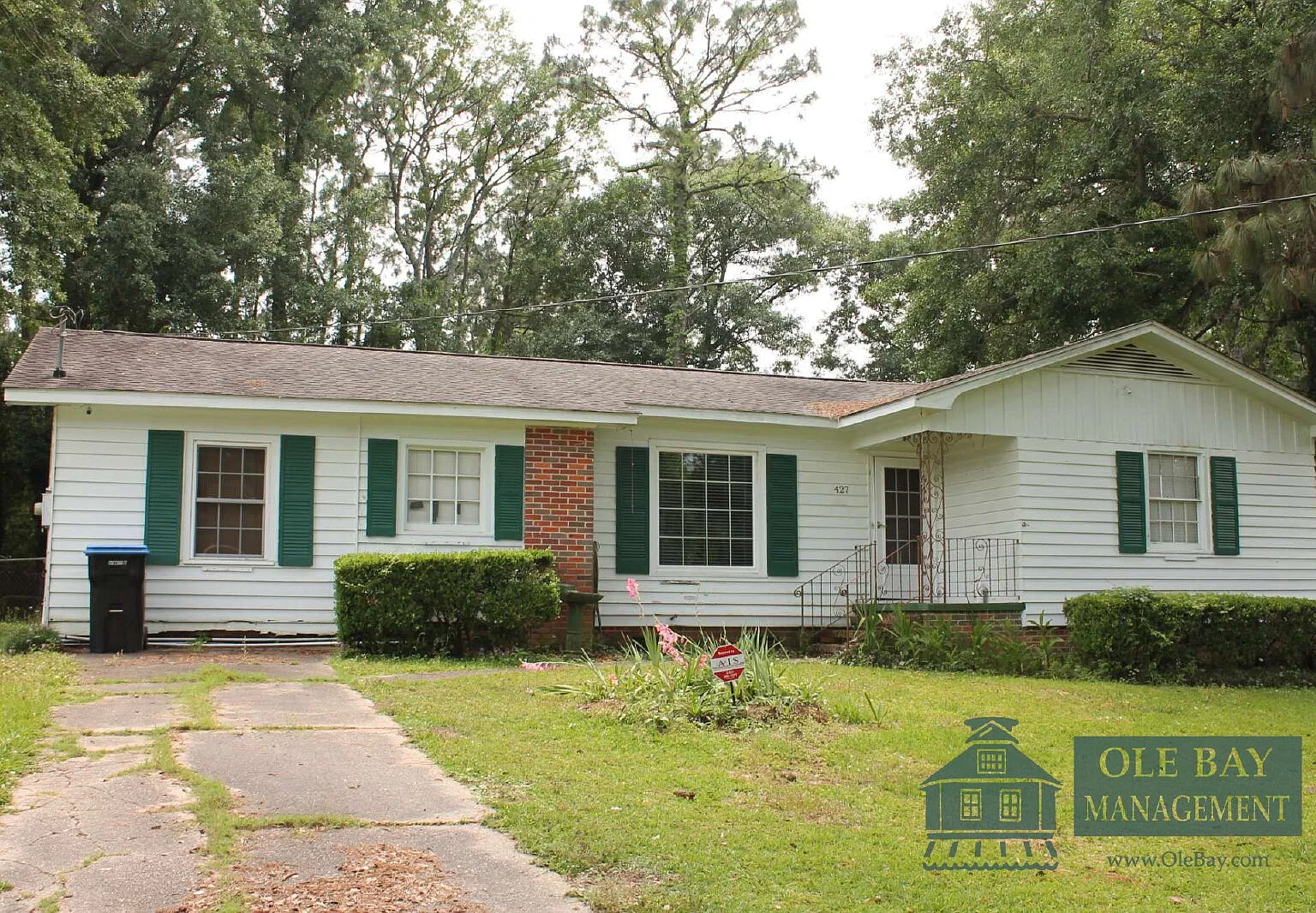 3 bed, 2.0 bath, $1,300 — Photo 1