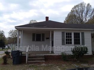 630 E Montgomery St, Henderson, NC 27536