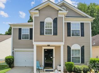 10420 Hugue Way, Charlotte, NC 28214