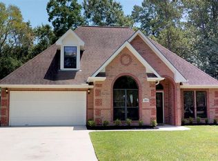 910 Apollo St, New Caney, TX 77357