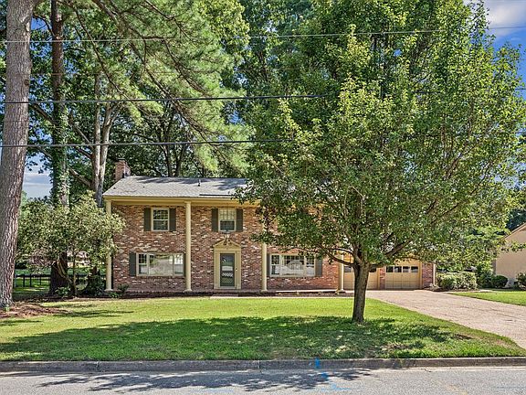 2nd image of 15 Garland Dr