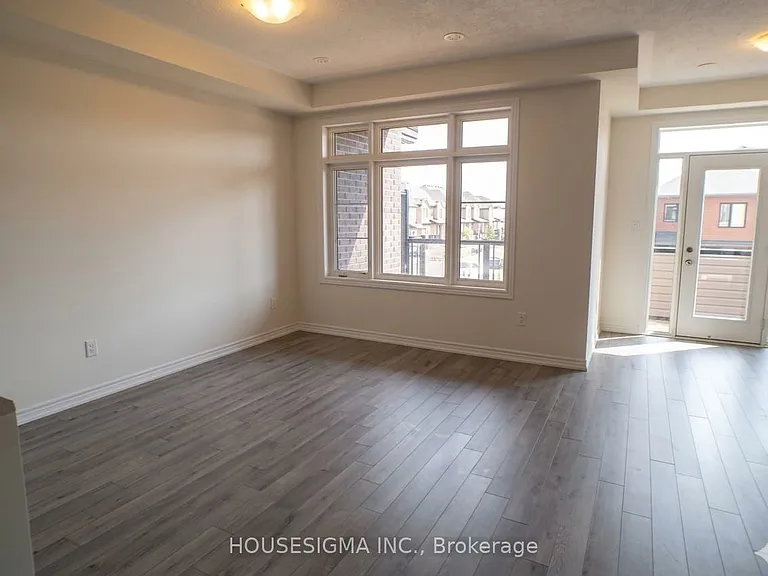 132 Turnberry Ln — Photo 10