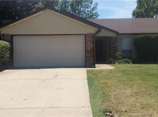 3413 Meadowmoor St, Fort Worth, TX 76133