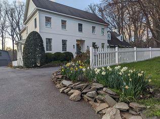 9408 Falls Rd, Potomac, MD 20854