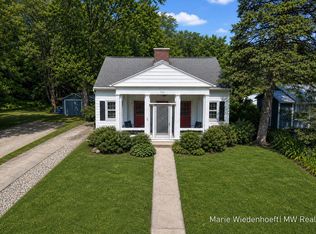 722 Lake St, Saugatuck, MI 49453