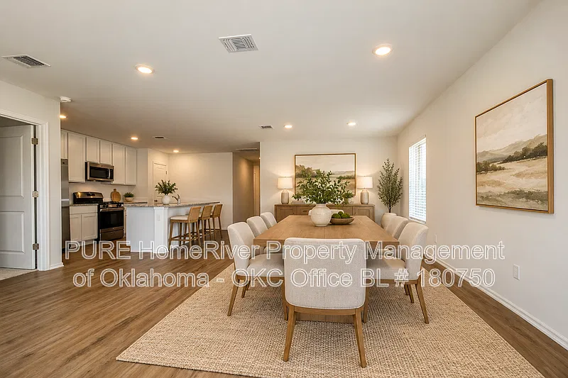 4 bed, 2.0 bath, 1720 sqft, $1,845 — Photo 3