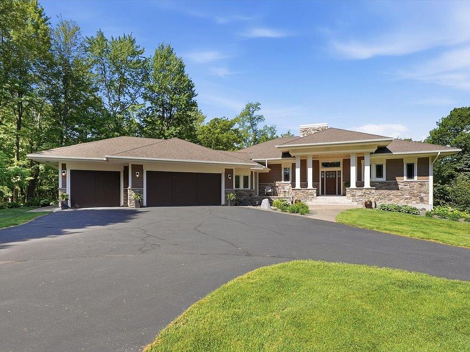 1st image of 1415 Thelen Farm Trl