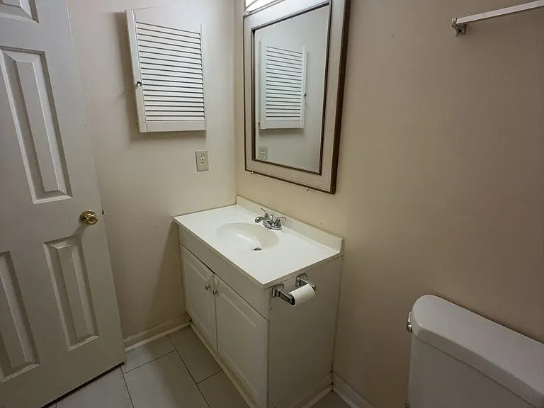 921 Wickford Dr — Photo 17