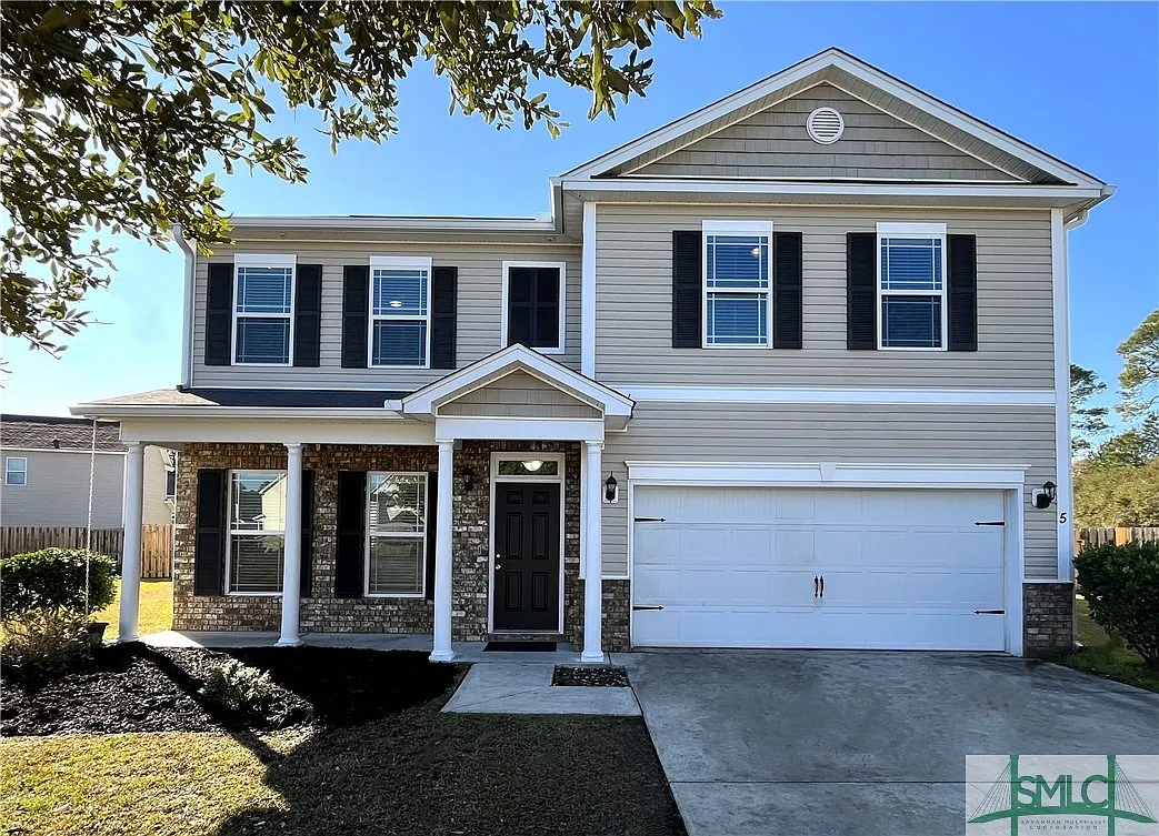 4 bed, 3.5 bath, 3118 sqft, $2,800 — Photo 1