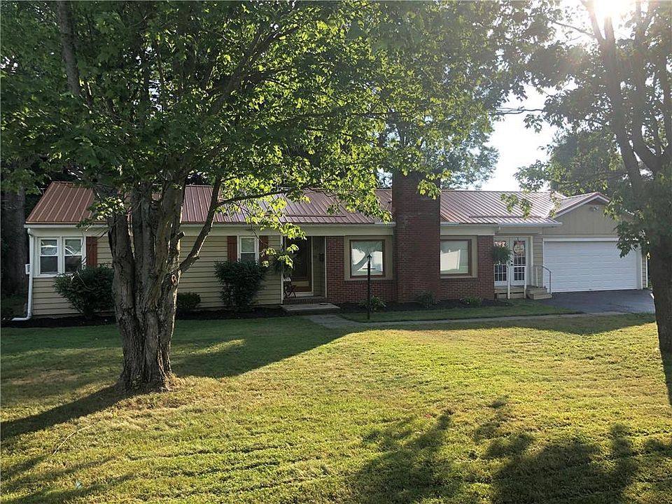 1st image of 35 Johnson St