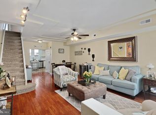 1922 S Sartain St, Philadelphia, PA 19148
