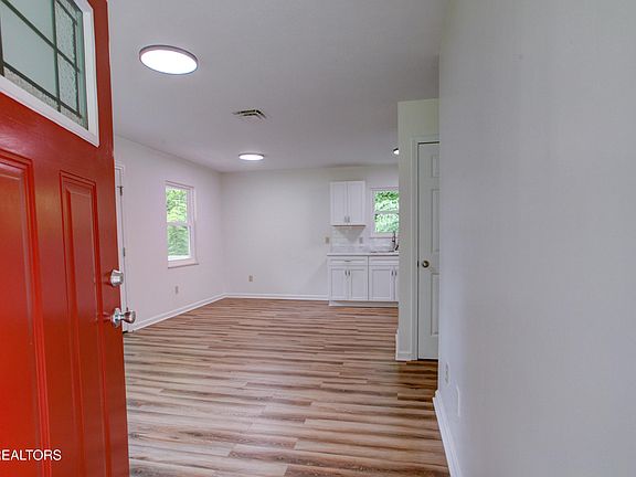 4th image of 2920 Hatcher Mountain Rd