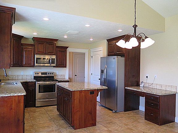 5th image of 4238 Daytona Cir