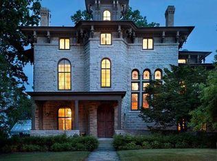 432 Summit Ave APT 3, Saint Paul, MN 55102